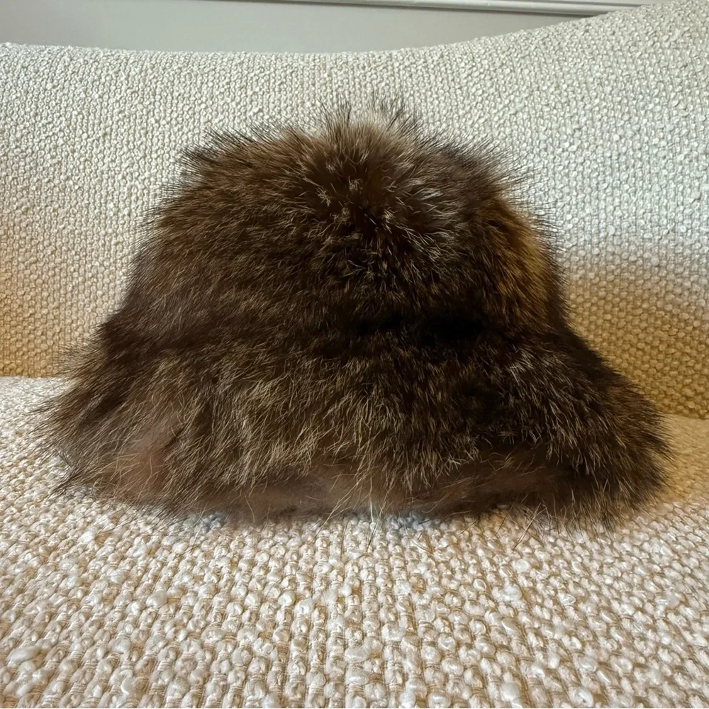 ADOLFO‎ REALITES New York Paris Fur Hat